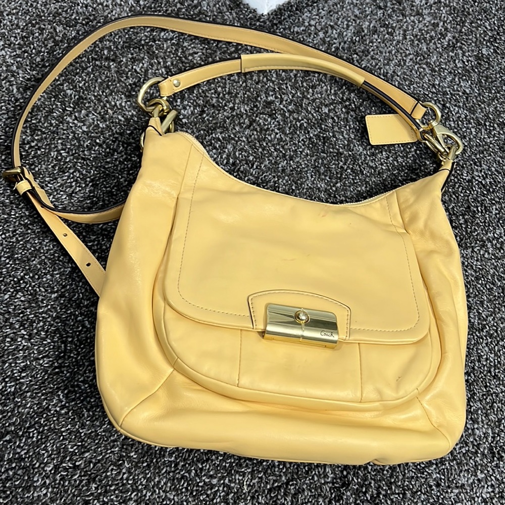 Coach purse crossbody/shoulder